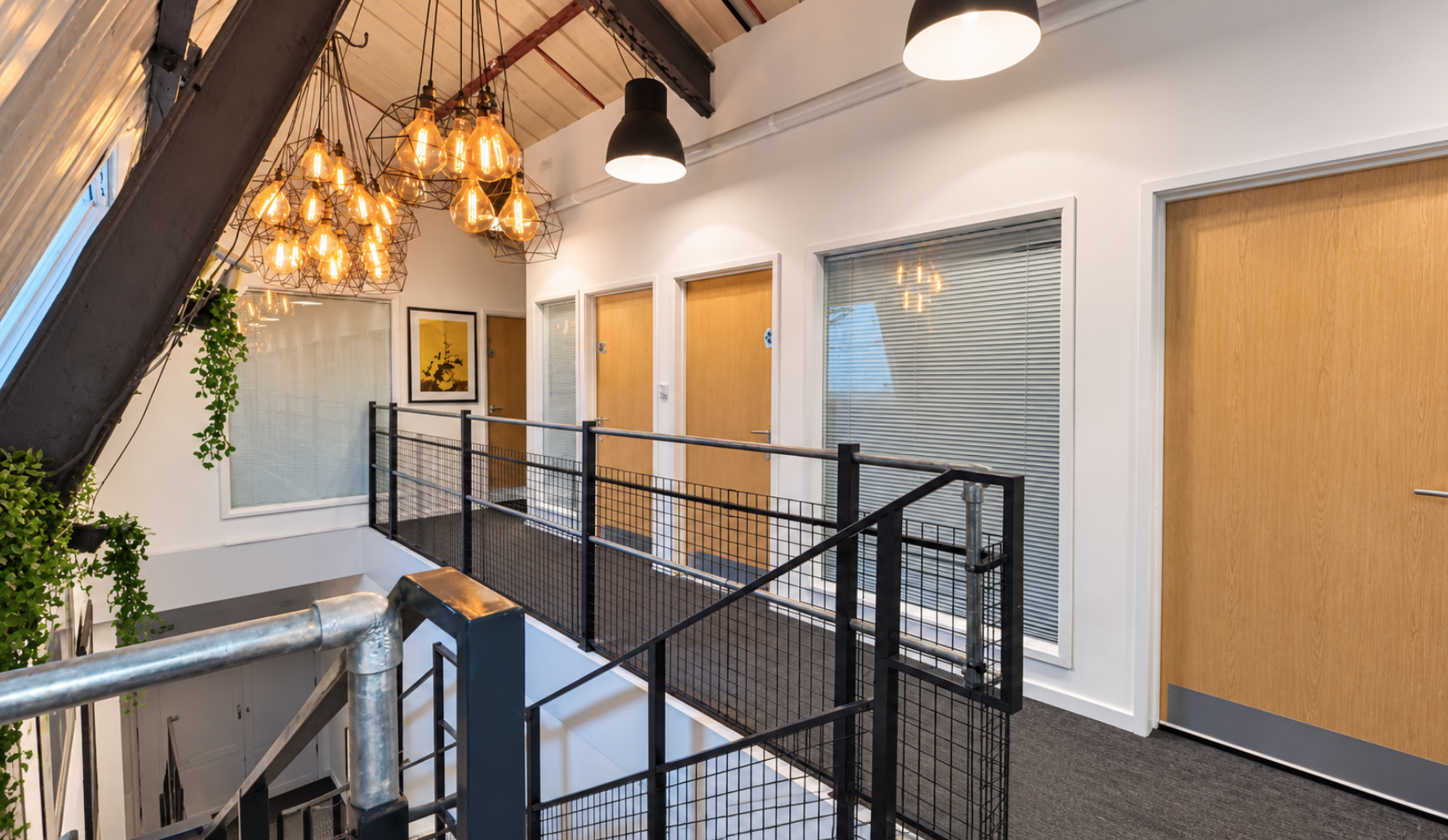 Ground Floor Office/Studio Near South Wimbledon, Morden, Mitcham