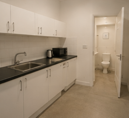 Modern Retail / Showroom Unit – Crawley Business Estate
