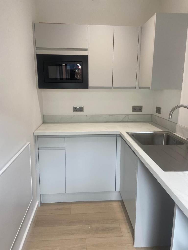 High-spec private Hair, beauty and treatment room in Abbeville Mews, Clapham.  All bills inclusive, 3 mins to station. From £1,150/mo. Book a viewing today.